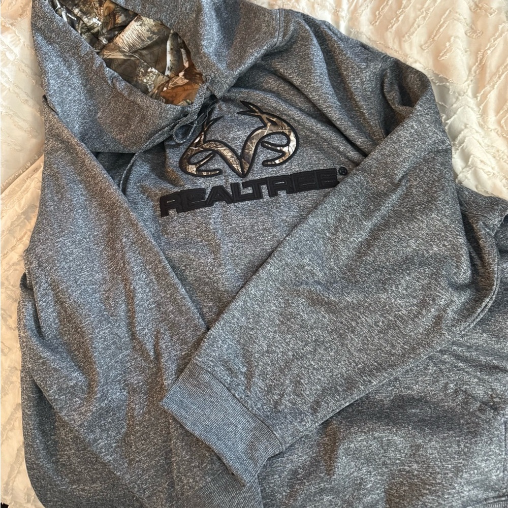 Realtree Heather Gray Pullover